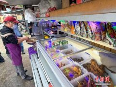 （滇藏公路50年）“袖珍超市”开进西藏墨脱乡村